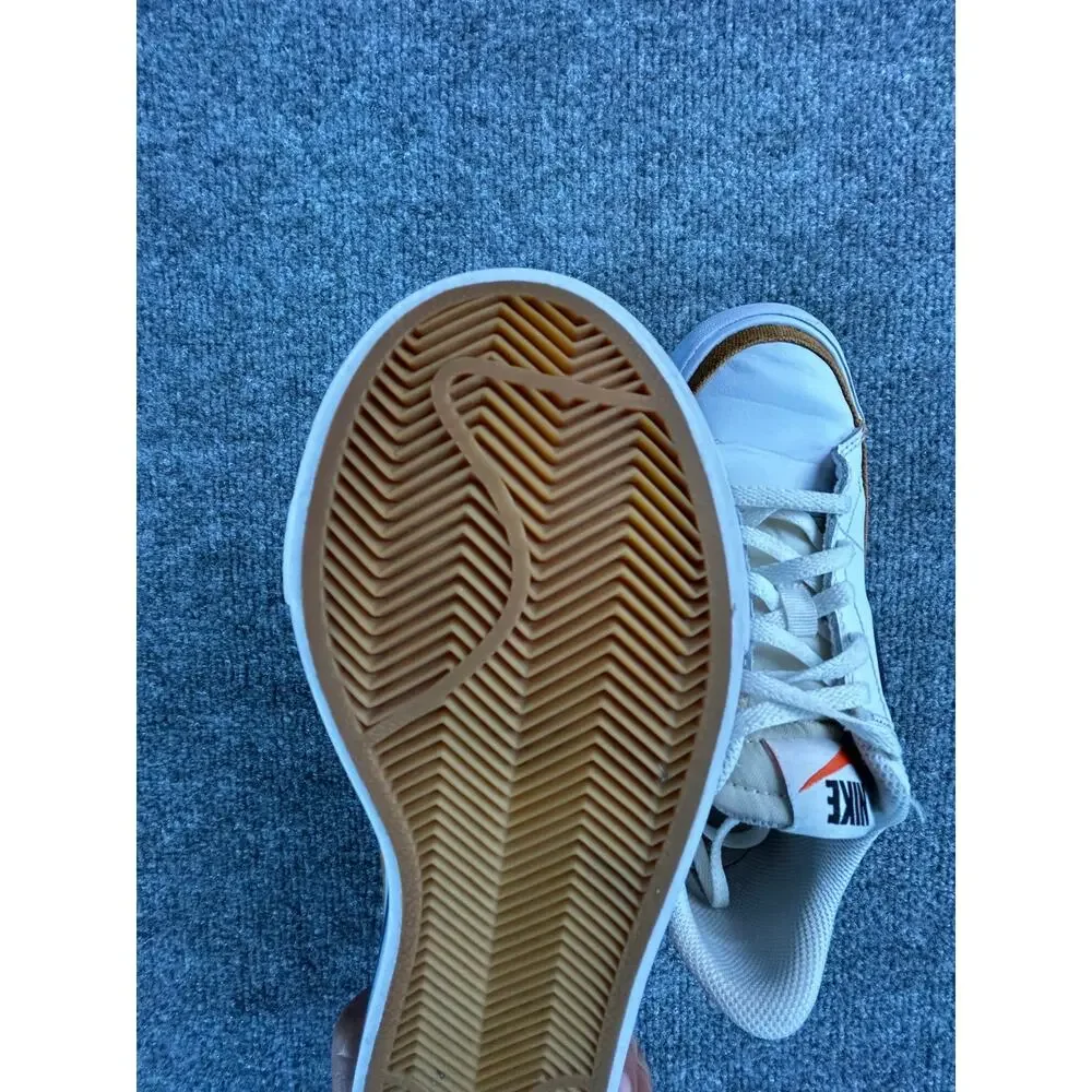 Nike court legacy